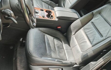 Volkswagen Touareg III, 2011 год, 1 800 000 рублей, 25 фотография