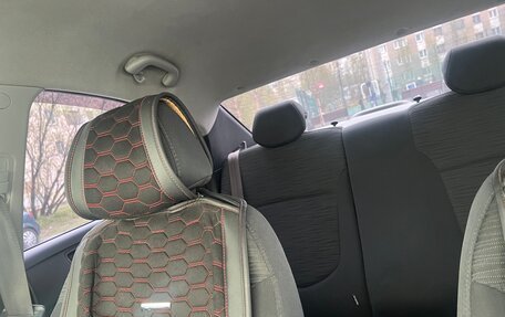 Hyundai Solaris II рестайлинг, 2015 год, 850 000 рублей, 8 фотография