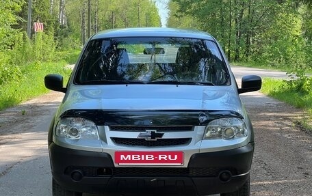 Chevrolet Niva I рестайлинг, 2016 год, 460 000 рублей, 3 фотография