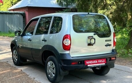 Chevrolet Niva I рестайлинг, 2016 год, 460 000 рублей, 5 фотография