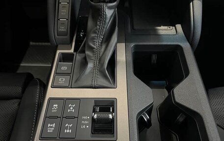 Toyota Land Cruiser Prado, 2025 год, 10 050 100 рублей, 17 фотография