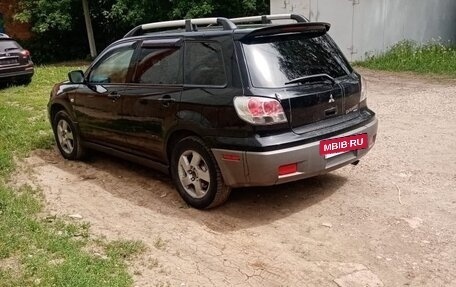 Mitsubishi Outlander III рестайлинг 3, 2003 год, 680 000 рублей, 9 фотография