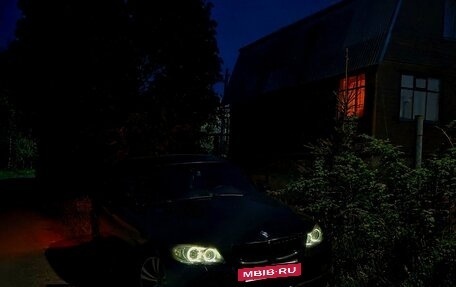 BMW 3 серия, 2006 год, 800 000 рублей, 4 фотография