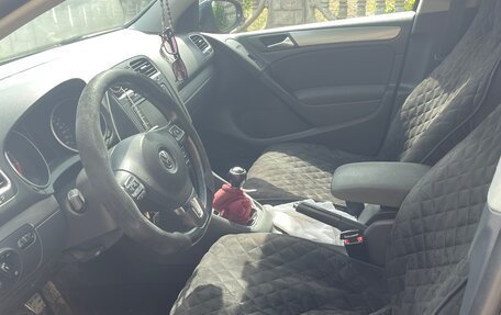 Volkswagen Golf VI, 2011 год, 850 000 рублей, 13 фотография