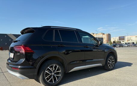 Volkswagen Tiguan II, 2019 год, 2 950 000 рублей, 4 фотография