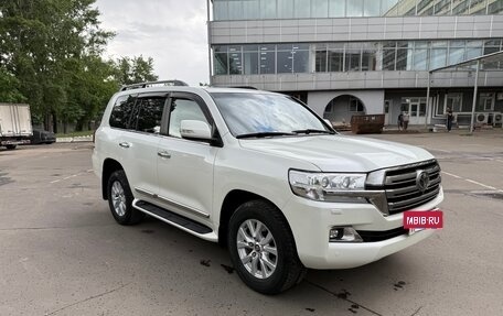 Toyota Land Cruiser 200, 2016 год, 5 959 000 рублей, 3 фотография