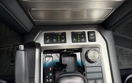 Toyota Land Cruiser 200, 2016 год, 5 959 000 рублей, 30 фотография