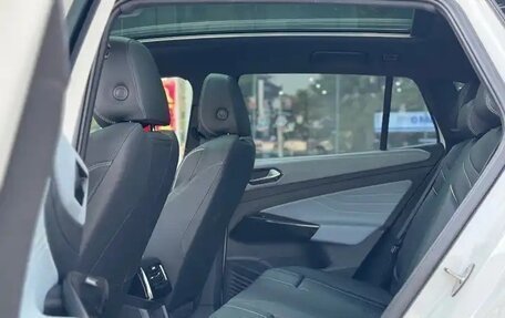 Volkswagen ID.4, 2025 год, 2 270 000 рублей, 11 фотография