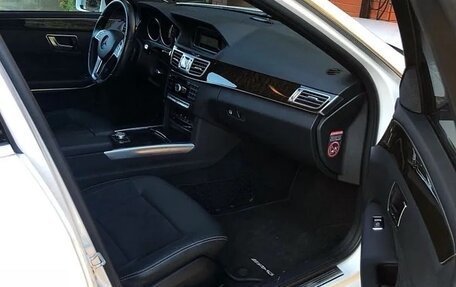 Mercedes-Benz E-Класс, 2014 год, 2 280 000 рублей, 2 фотография
