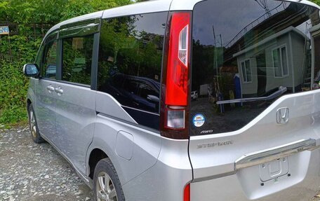 Honda Stepwgn IV, 2018 год, 2 100 000 рублей, 7 фотография