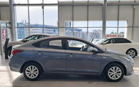 Hyundai Solaris II рестайлинг, 2017 год, 1 230 000 рублей, 8 фотография