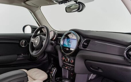 MINI Hatch, 2021 год, 3 000 000 рублей, 11 фотография