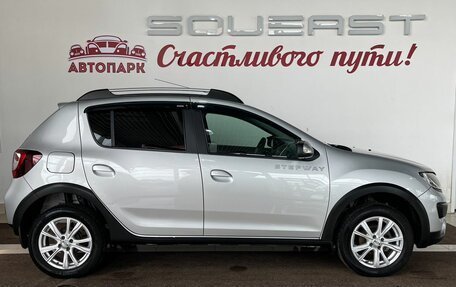 Renault Sandero II рестайлинг, 2017 год, 1 099 000 рублей, 3 фотография