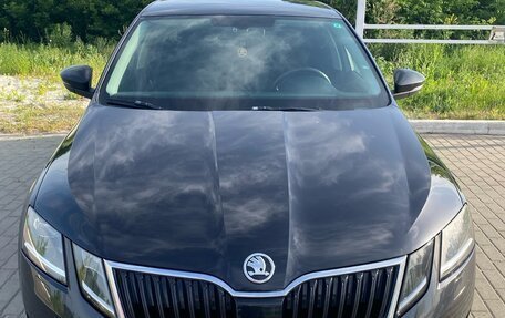 Skoda Octavia, 2017 год, 1 900 000 рублей, 2 фотография
