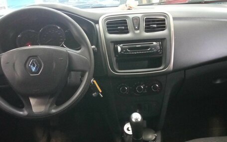 Renault Logan II, 2015 год, 510 000 рублей, 4 фотография