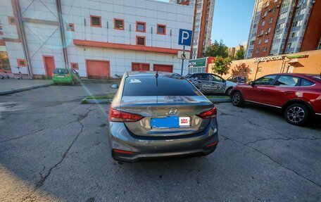 Hyundai Solaris II рестайлинг, 2017 год, 1 400 000 рублей, 5 фотография