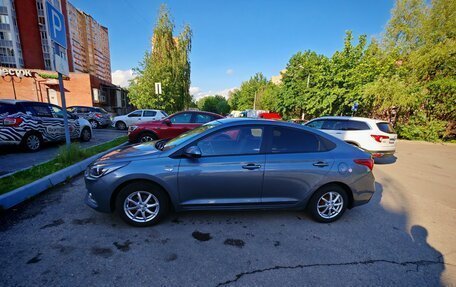 Hyundai Solaris II рестайлинг, 2017 год, 1 400 000 рублей, 3 фотография