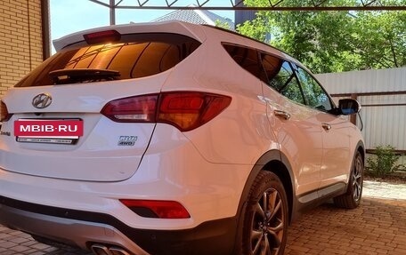 Hyundai Santa Fe III рестайлинг, 2017 год, 2 300 000 рублей, 3 фотография