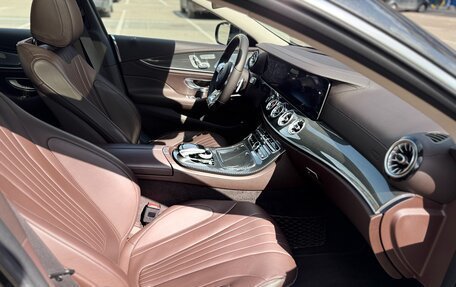 Mercedes-Benz CLS, 2019 год, 5 050 000 рублей, 17 фотография