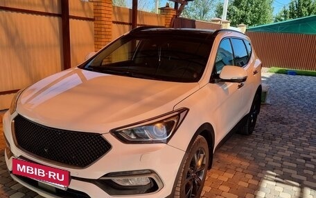 Hyundai Santa Fe III рестайлинг, 2017 год, 2 300 000 рублей, 13 фотография
