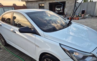 Hyundai Solaris II рестайлинг, 2014 год, 900 000 рублей, 1 фотография