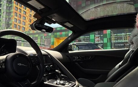 Jaguar F-Type I рестайлинг 2, 2017 год, 6 100 000 рублей, 13 фотография