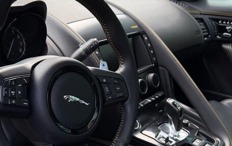 Jaguar F-Type I рестайлинг 2, 2017 год, 6 100 000 рублей, 10 фотография