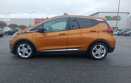 Chevrolet Bolt, 2017 год, 1 680 000 рублей, 2 фотография