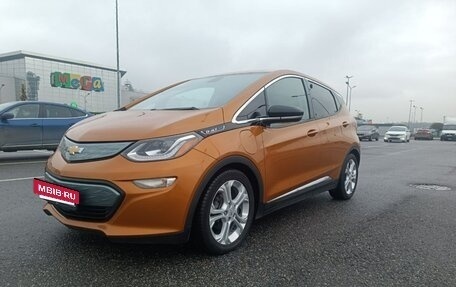 Chevrolet Bolt, 2017 год, 1 680 000 рублей, 10 фотография