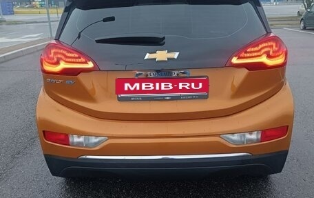 Chevrolet Bolt, 2017 год, 1 680 000 рублей, 26 фотография