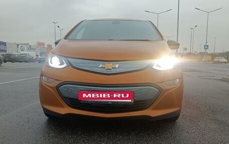 Chevrolet Bolt, 2017 год, 1 680 000 рублей, 25 фотография