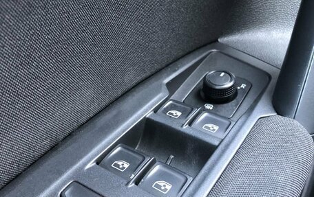 Volkswagen Tiguan II, 2018 год, 2 420 000 рублей, 13 фотография