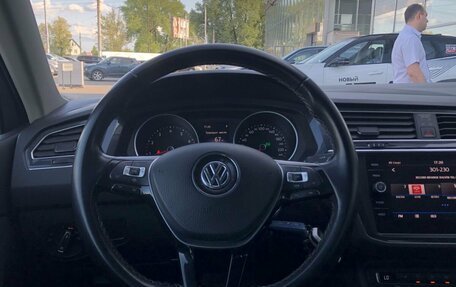 Volkswagen Tiguan II, 2018 год, 2 420 000 рублей, 12 фотография