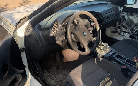 BMW 3 серия, 1991 год, 225 000 рублей, 14 фотография