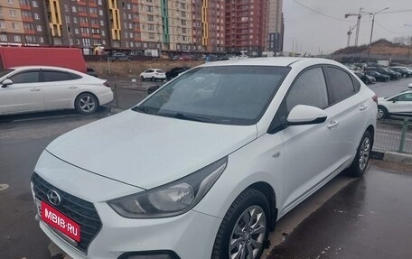 Hyundai Solaris II рестайлинг, 2017 год, 970 000 рублей, 3 фотография