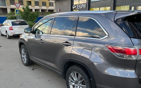Toyota Highlander III, 2014 год, 2 900 000 рублей, 4 фотография