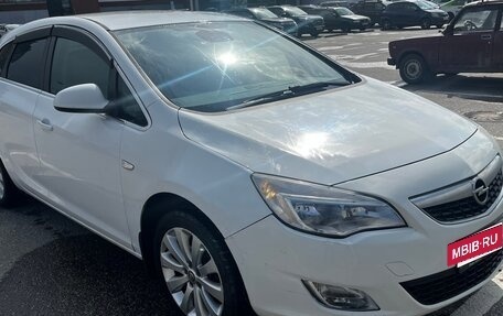 Opel Astra J, 2011 год, 450 000 рублей, 3 фотография