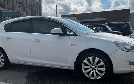 Opel Astra J, 2011 год, 450 000 рублей, 6 фотография