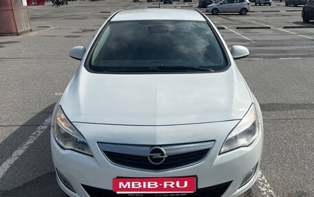 Opel Astra J, 2011 год, 450 000 рублей, 5 фотография