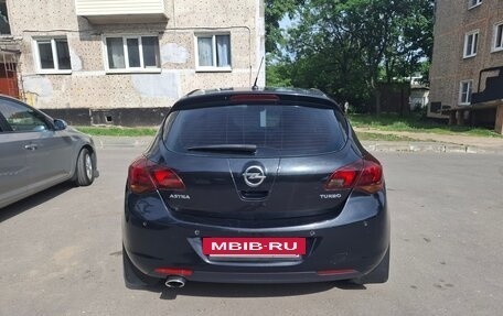Opel Astra J, 2011 год, 700 000 рублей, 5 фотография