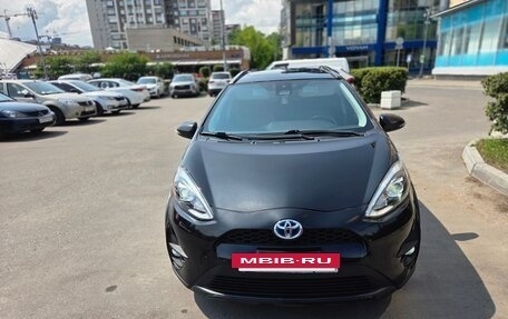 Toyota Prius c I, 2017 год, 1 700 000 рублей, 2 фотография