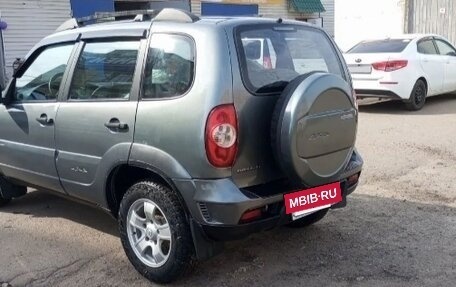 Chevrolet Niva I рестайлинг, 2018 год, 650 000 рублей, 2 фотография