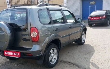 Chevrolet Niva I рестайлинг, 2018 год, 650 000 рублей, 4 фотография