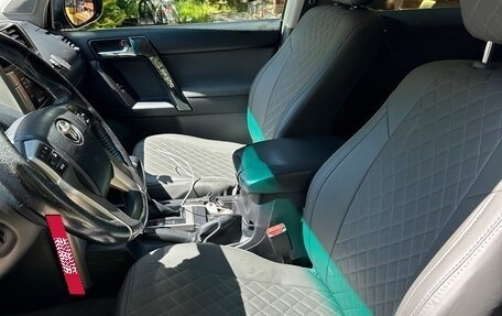 Toyota Land Cruiser Prado 150 рестайлинг 2, 2011 год, 2 100 000 рублей, 10 фотография