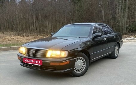 Toyota Crown, 1993 год, 550 000 рублей, 2 фотография