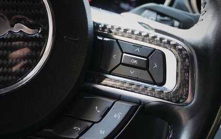 Ford Mustang VI рестайлинг, 2018 год, 2 300 000 рублей, 18 фотография