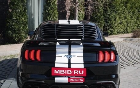 Ford Mustang VI рестайлинг, 2018 год, 2 300 000 рублей, 7 фотография