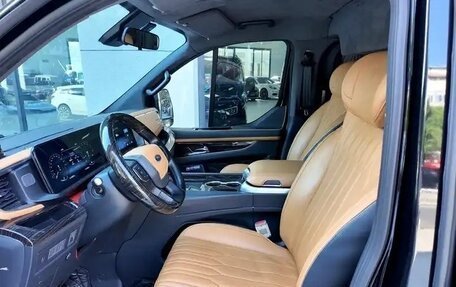 Ford Tourneo Custom I рестайлинг, 2024 год, 4 760 000 рублей, 6 фотография