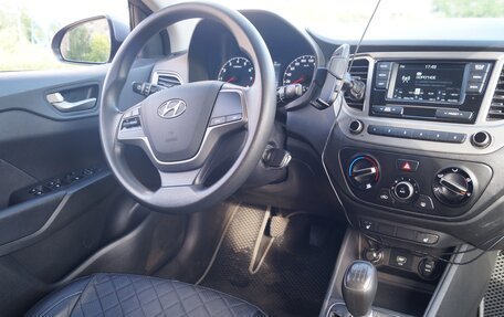 Hyundai Solaris II рестайлинг, 2019 год, 1 240 000 рублей, 15 фотография