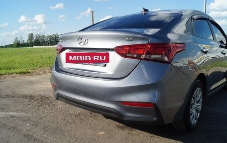 Hyundai Solaris II рестайлинг, 2019 год, 1 240 000 рублей, 5 фотография